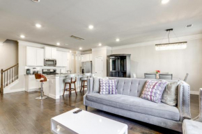 Lawrenceville Townhome with Community Pool Access!
